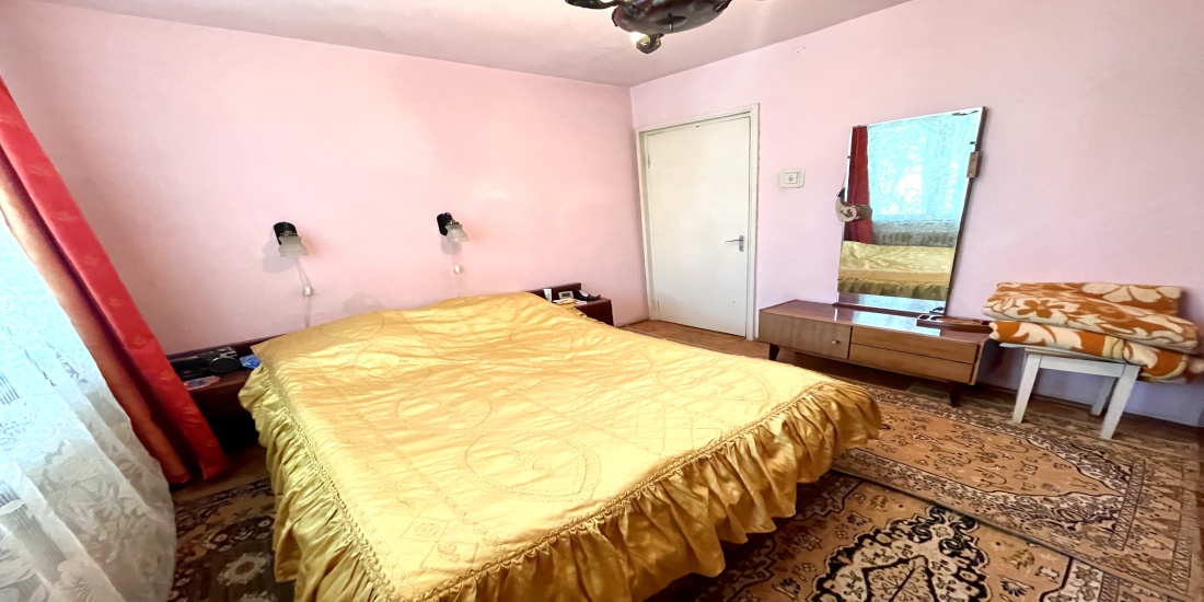 Apartament 4 camere de vanzare, vanzare apartament bacau, vânzări orizont, vânzări apartamente