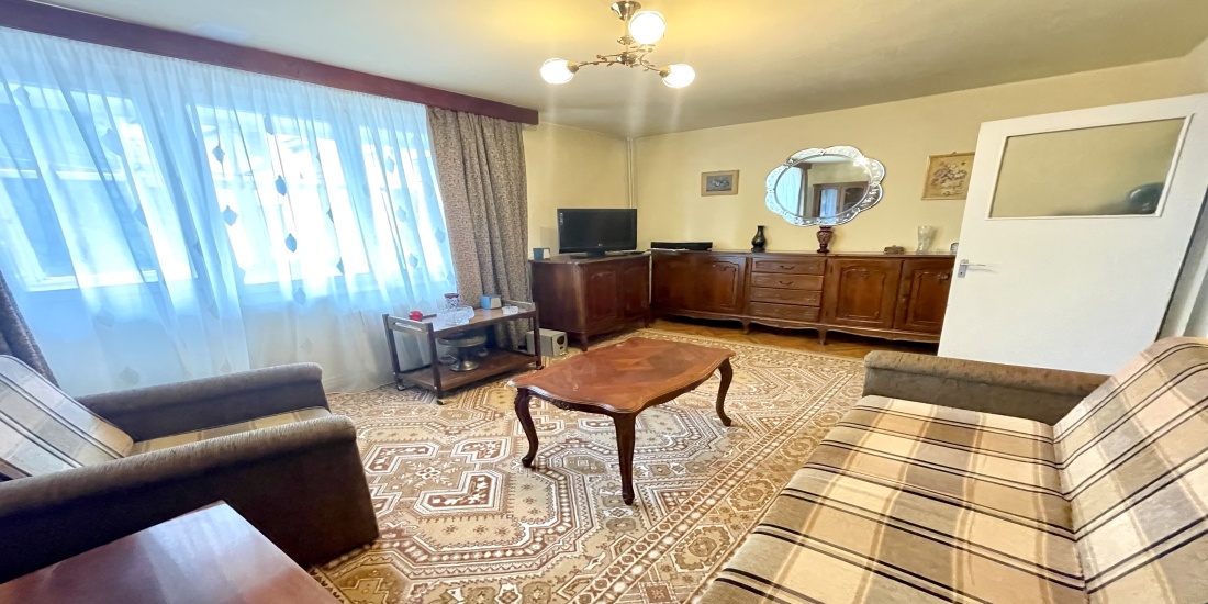 Apartament 4 camere de vanzare, vanzare apartament bacau, vânzări orizont, vânzări apartamente