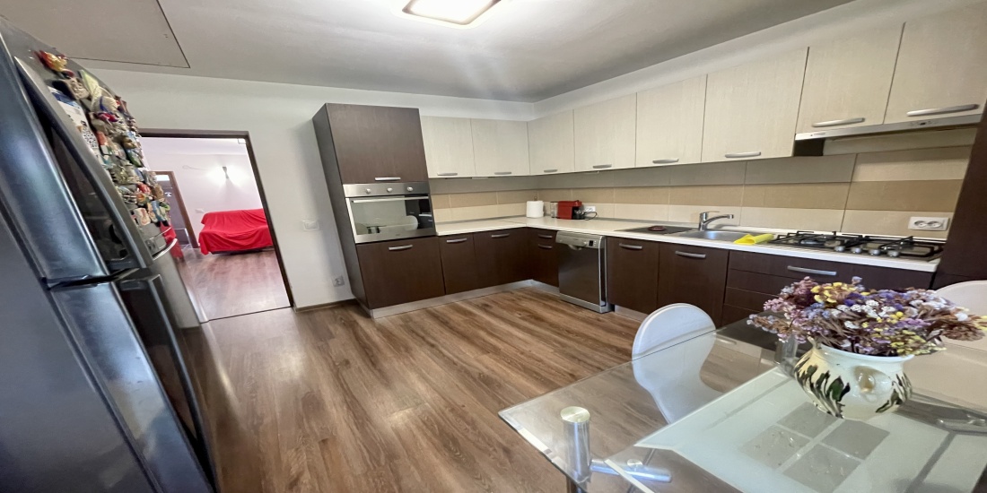 Casa de vanzare bacau, casa hemeius, casa mobilată și utilata