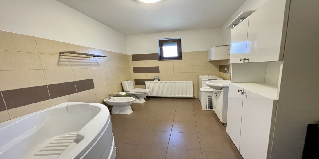 Casa de vanzare bacau, casa hemeius, casa mobilată și utilata