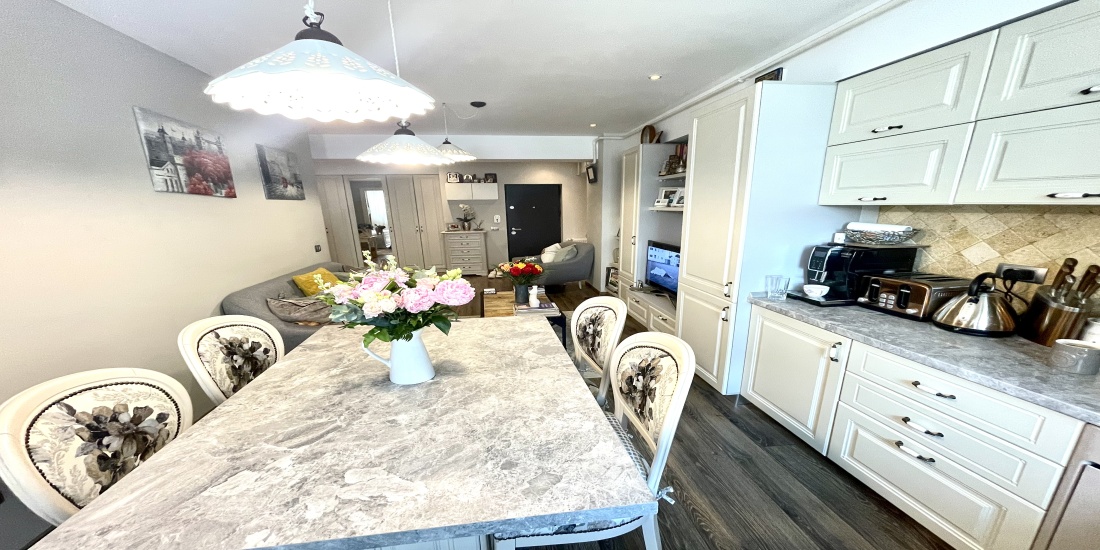 Apartament de vanzare, apartament de lux, Fiald, Bacovia, apartament mobilat