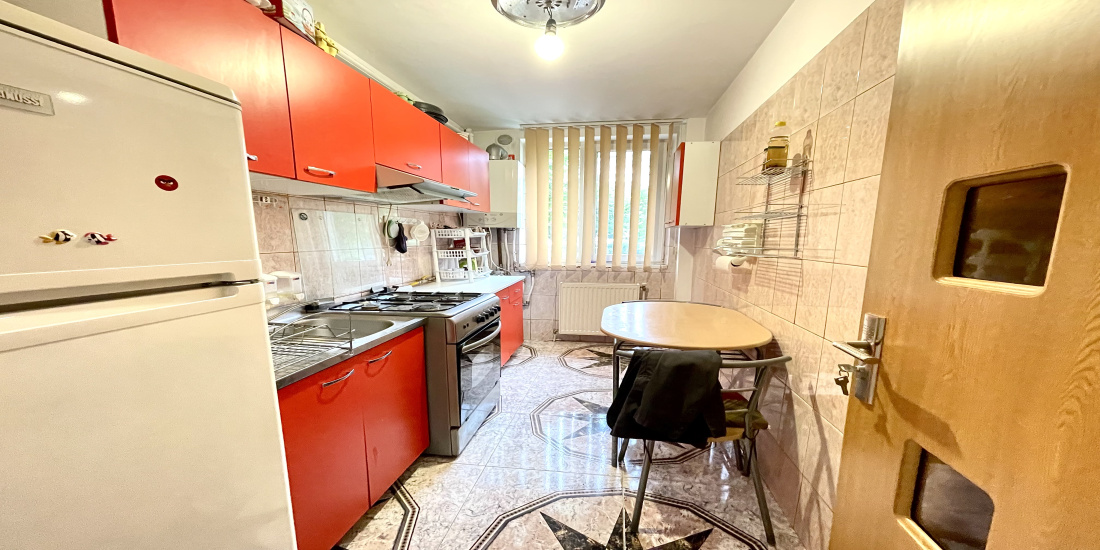 Apartament de vanzare, apartament cu 2 camere decomandate, apartament bacau, apartament renovat