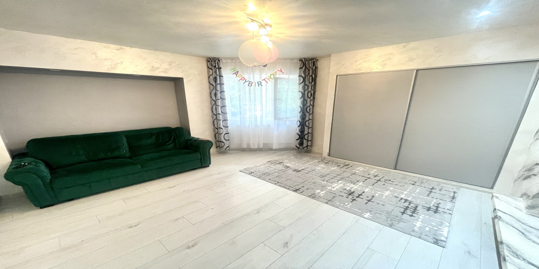 Garsoniera de vanzare