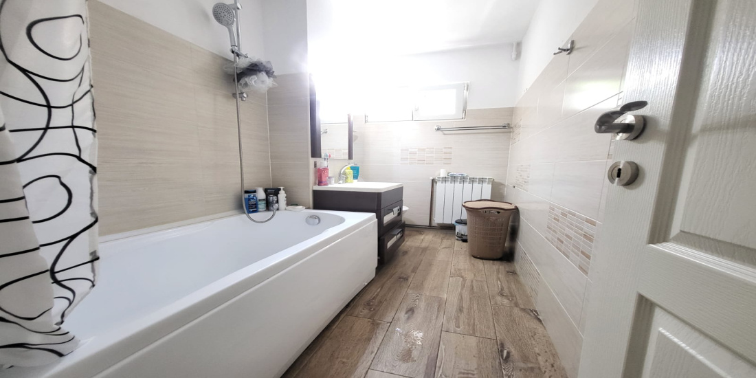 Centru, 2 Bedrooms Bedrooms, 2 Camere Camere,Apartament 2 camere,Vanzare,2112