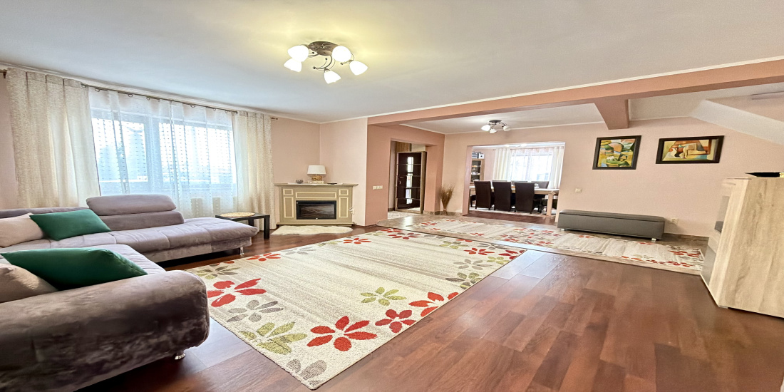 Vila de vânzare, casa de vânzare, vilă mobilată și utilată, vilă Bacău, case bacau