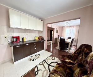 Vila de vânzare, casa de vânzare, vilă mobilată și utilată, vilă Bacău, case bacau