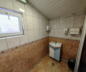 Gara, 8 Camere Camere,Spatii comerciale,Vanzare,2160