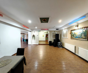 Gara, 8 Camere Camere,Spatii comerciale,Vanzare,2160