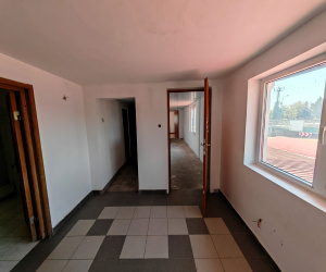 Gara, 8 Camere Camere,Spatii comerciale,Vanzare,2160
