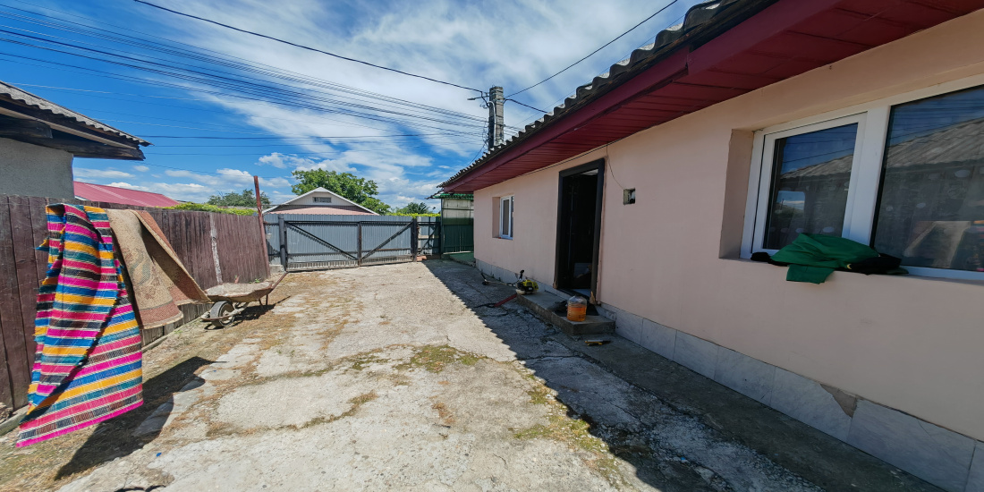 Bacau, 6 Bedrooms Bedrooms, ,Case/Vile,Vanzare,2167