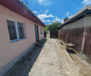 Bacau, 6 Bedrooms Bedrooms, ,Case/Vile,Vanzare,2167