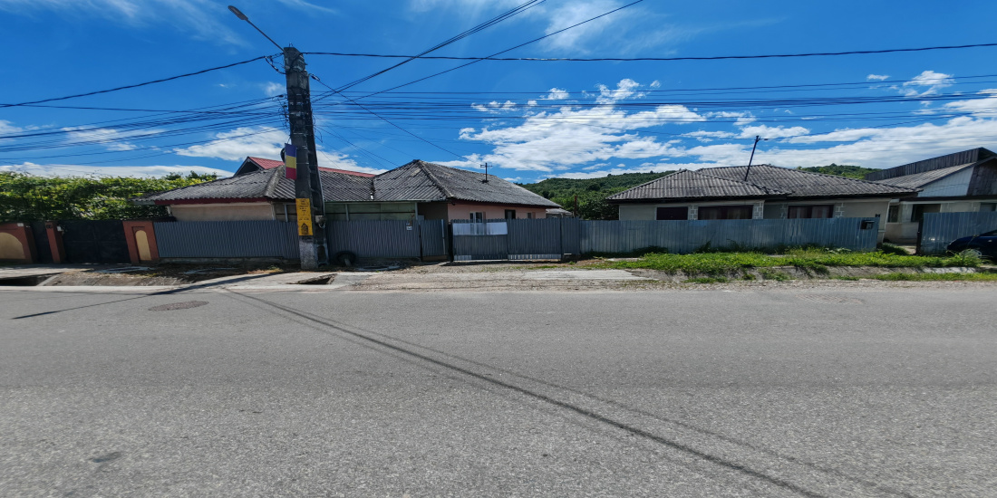 Bacau, 6 Bedrooms Bedrooms, ,Case/Vile,Vanzare,2167