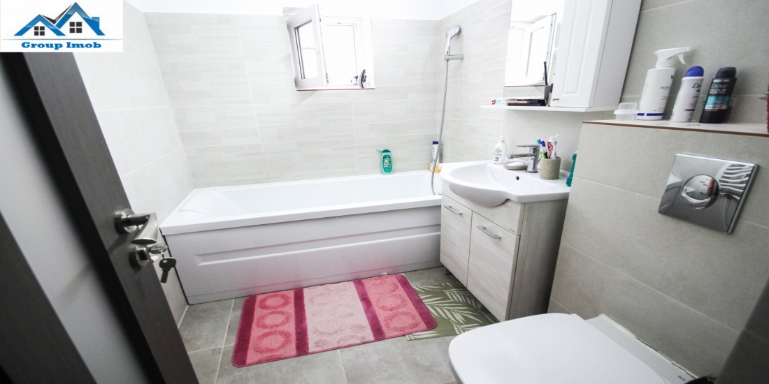 Apartament de lux, apartament de vanzare, apartament 3 camere, apartament mobilat si utilat, apartamente 3 camere Bacau, apartament Nord, apartament bacau