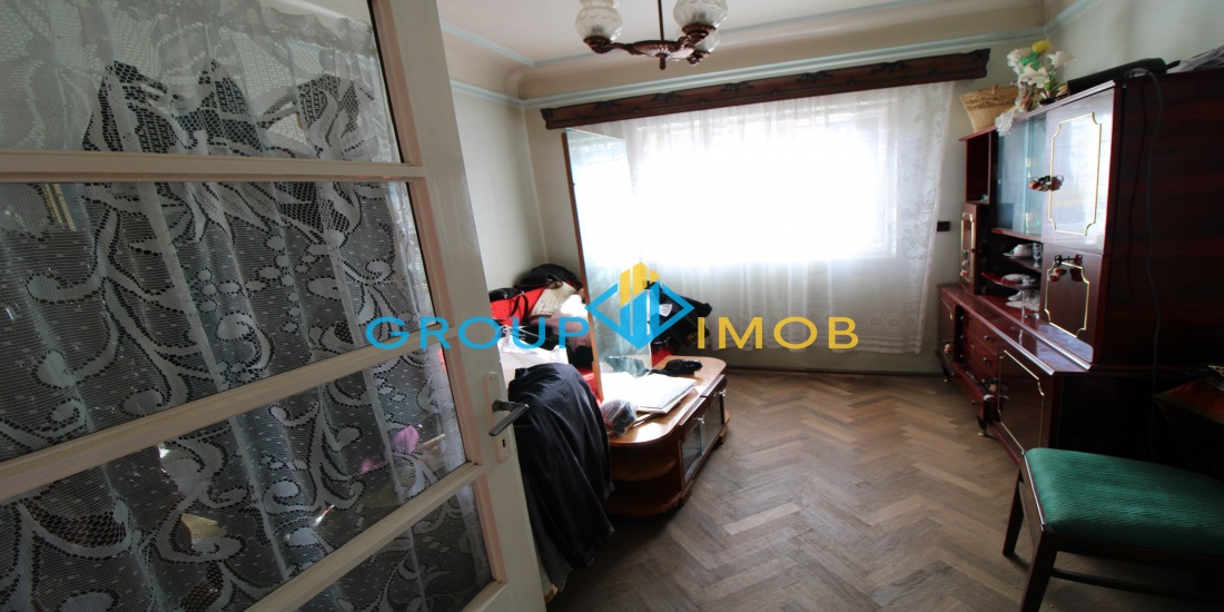Vila de vanzare, vila sascut, vanzari vile bacau, vila pincesti, imobiliare bacau, casa de vanzare, vanzari case bacau